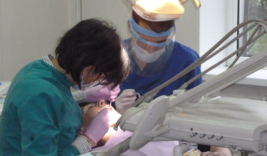 phg-2013-04-dentisti-4