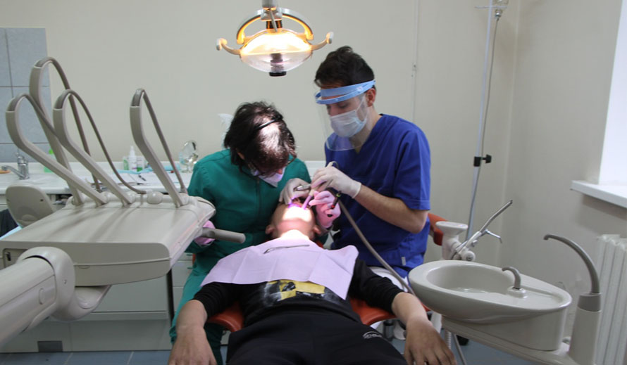 phg-2013-04-dentisti-6-marta-matteo